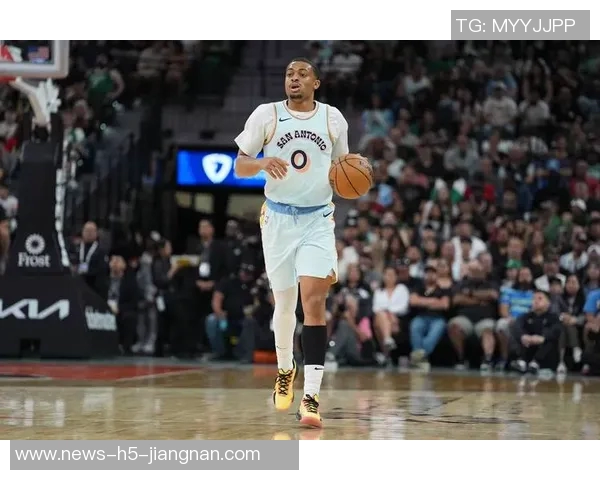 文班首秀表现惊艳砍下30分10板成队史第二人追平邓肯辉煌纪录