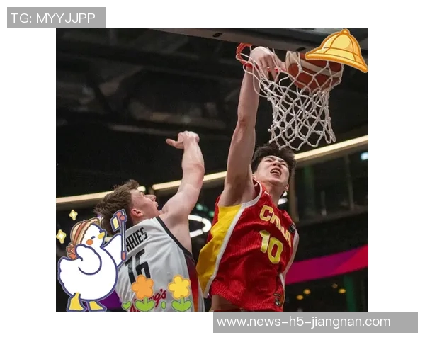 郇斯楠高四季前赛展现持球机动锋线打法豪取26分4助引发关注