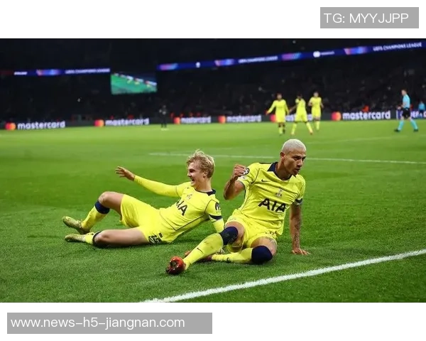 维蒂尼亚荣膺环足奖年度最佳中场助巴黎夺得六冠与欧国联冠军